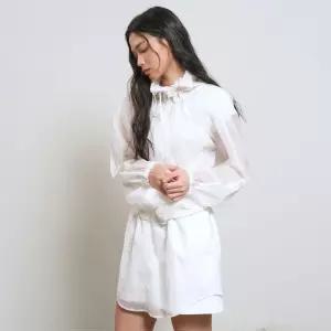 WOMAN 시어 셔링 윈드브레이커 점퍼 [WHITE] / GF1LJP513