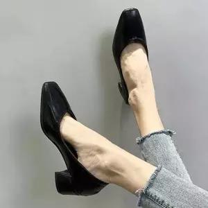 결혼식 하객룩 정장 낮은굽 로퍼 구두 펌프스힐 코디