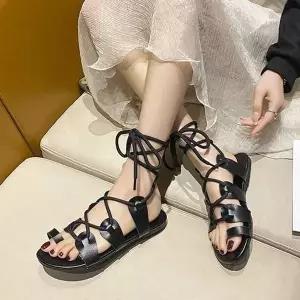 [에이치플러스몰]여자 더블라인 샌들 슬리퍼 쿠션 모던 여행룩