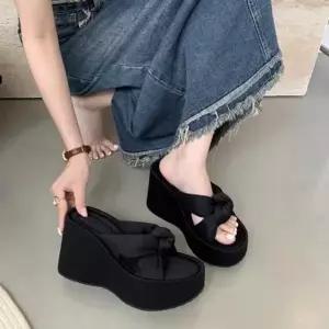 리본 통굽 슬리퍼 여성용 키높이 쿠션 비치 파스텔 러블리 슈즈-WF...