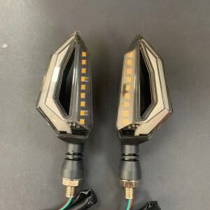 1pcs DC12V LED 오토바이 회전 신호등 구부릴 수있는 오토바이 앰버 표시기 깜박임 모토 전면 조명 신호 램