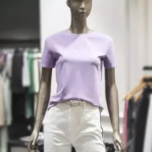 [알렉시스엔][AK분당점] [알렉시스엔] 제시뉴욕 로고 면스판 티셔츠AEM5NSTZ2160