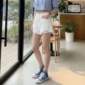 여자팬츠 여성 혜쉬턴 찢청 데님 커팅 감각적 데일리 캐주얼 심플 핫팬츠