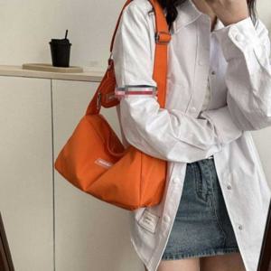 대학생숄더백 여자가방코디 대학생새학기선물 교회 20대숄더백 크로스백숄더백