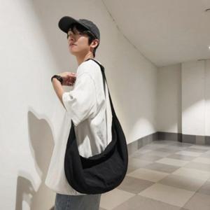숄더 토트백 데일리 크로스백 버킷백 유니크 남녀공용 숄더백 반달