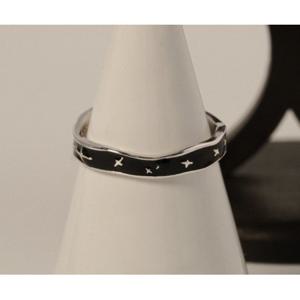 silver925 여성 쥬얼리 악세사리 블랙 에폭시 별 실버 오픈 링 데일리 은반지 ARTR183