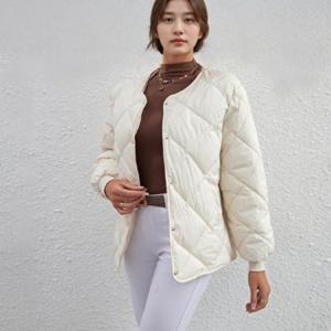 여성 가벼운 외출 이너 누빔 디자인 퀄팅 패딩 항공 잠바 여자 점퍼 겨울 등산복 봄가을