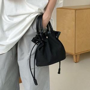캔버스 토트백 데일리 핸드백 여성 손 가방 블랙 토드백 가벼운 여자 30대 여행 예쁜