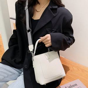DIY 손바느질 가죽가방 키트(캐주얼백) (화이트) DIY가죽가방 가죽공예 공예품선물 손바느질가방