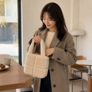스퀘어 미니 토트백 6컬러 보들보들한 뽀글이 핸드백 여성 데일리 가방