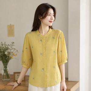 여성 여름 5부 잔꽃 자수 블라우스 셔츠 면혼방 퍼프 상의 데일리룩
