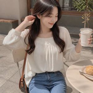 스퀘어넥 셔츠 여성 상의 블라우스 오피스룩 데일리룩 넥라인 포인트
