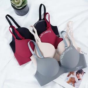 여성 원활한 브래지어 섹시한 푸시 업 Bralette 속옷 무선 여성 란제리 패션 편지 패턴 브래지어 3 분기 (3/4 컵)