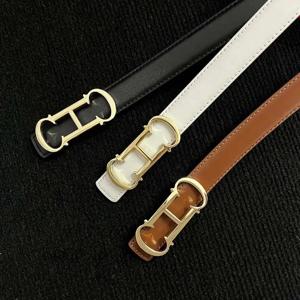 새롭게 디자인된 25mm 여성용 벨트, 우아한 금색 글자 버클, 일상 다용도 청바지 장식 패션 벨트