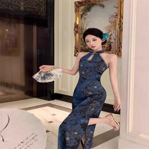 새로운 중국 스타일 패션 여성 자카드 새틴 어깨 파기 향상된 슬림 맞는 Cheongsam 인쇄 허리 Cinching 드레스 긴 S