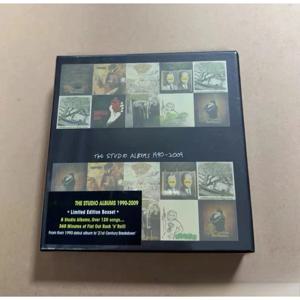 펑크 록 밴드 컴플리트 스튜디오 앨범 박스세트 1990-2009, 데뷔부터 21세기 브레이크다운까지의 모든 작품 포함, 120곡 이상의 트랙 수록
