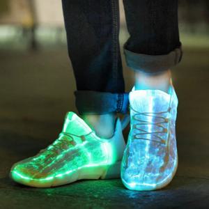 봄 소년 빛나는 빛나는 운동화 남자 여자 여자 아이 LED 가벼운 신발 어린이 깜박이 성인 USB 충전 광섬유 신발