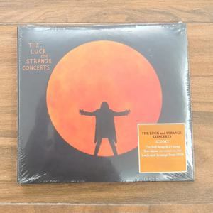 브랜드 뉴 투어 라이브 록 앨범 2CD 세트, 향상된 음질로 제작되어 원래 공연의 질감을 복원했습니다.
