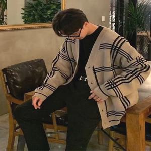 루즈핏 남성 니트 가디건 아메리칸 스타일 스트라이프 스웨터 버튼업 니트웨어 캐주얼 통기성 V넥 긴팔 자켓