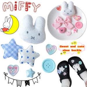 미피 토끼 애니메이션 2D 슬리퍼 탈부착 가능한 장식 버클 고급스러운 색상 감각 소녀 감성 DIY 신발 선물 도매