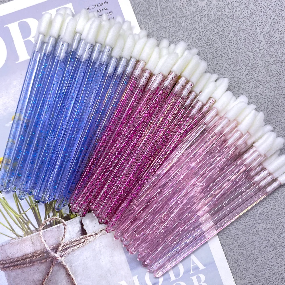 도매 50/1000 PCS 일회용 립 브러쉬 여성 액세서리 립스틱 글로스 완드 애플리케이터 완벽한 최고의 메이크업 도구 핫팅