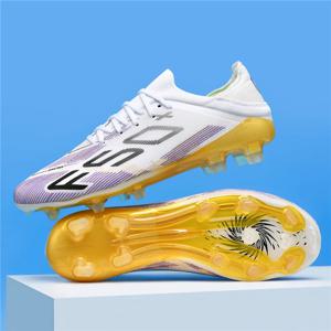 새로운 남성용 축구화 논슬립 잔디용 축구화 하이탑 고품질 축구화 풋살 스니커즈 실내 인기 상품 야외용