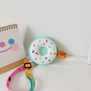 미니 사이즈 도넛 크로스바디 백 조절 가능한 스트랩 실리콘 소재 미니 스낵 백 레인보우 디자인 지퍼 잠금
