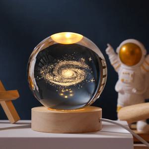 6cm 3D 크리스탈 볼 장식 2026 천문학 태양계 행성 달 우주비행사 LED 조명 홈 스노우 글라스 글로브 선물