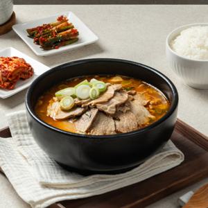 추추 얼큰돼지국밥 500g 6팩 돼지고기 수육이 가득한 돼지국밥