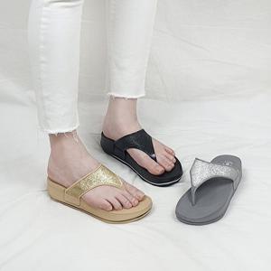 [디아슈즈] 주디 글리터 펄 반짝이 키높이 통굽 쪼리 슬리퍼 4cm