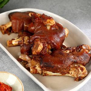 [제주푸드마씸] 제주 흑돼지 아강발 300g x 6팩 (미니족)
