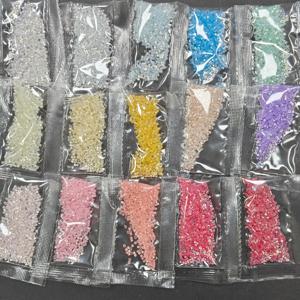 TEMU 비즈 세트, 15가지 색상/75G, 1.6mm 초미세 컬러 유리 시드 비즈, 15가지 풍부한 색상과 변색되지 않는 고품질 유리 비즈, 팔찌, 목걸이, 허리 체인, 키체인 등 수공예품 제작에 적합