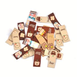 TEMU 50개 4x1.5cm 멀티컬러 곰 패턴 랜덤 혼합 패브릭 라벨, 칼라 태그, 접힌 가장자리 패브릭 태그, 접착제 없는 패브릭 패치, 수제 바느질 필요, 가방, 모자, 스카프, 의류용 DIY 액세서리