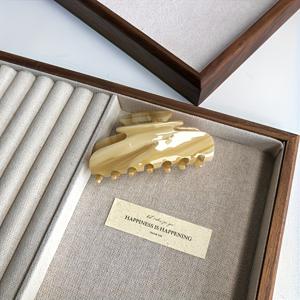 TEMU 미디엄 사이즈 8.5cm 부활절 아세테이트 헤어 클립 1개, 여성을 위한 대형 거북등껍질 프린트 헤어 집게핀, 두꺼운 머리카락용 미끄럼 방지 헤어 액세서리, 부활절 선물 아이디어