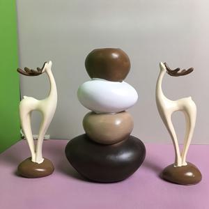 TEMU 3개 세트 애니메이션 테마 레이어드 스톤 화병 & 사슴 조각상 - 레이어드 레진 화병과 사슴 조각, 거실, 침실, 사무실 데코용 레이어드 스톤 - 가족과 친구를 위한 독특한 크리스마스 선물