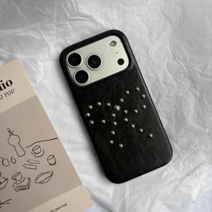 폰 케이스: ReeSii 니치 디자인 블랙 오일왁스 합성 가죽 리벳 보우 한국 스타일 블로거 폰 케이스, 낙하 방지, 아이폰 17 Pro Max/16/15 Pro/14 Pro Max/14 호환