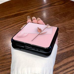 TEMU 휴대폰 케이스 - 핑크 장미와 흰색 카드 디자인으로 삼성 , Z Flip4, W23 Flip, Z Flip5, W24 Flip, , Z Fold2, W21, Z Fold3, W22, Z Fold4, W23, , W24, 특정 삼성 폰 케이스 팔찌에 적합