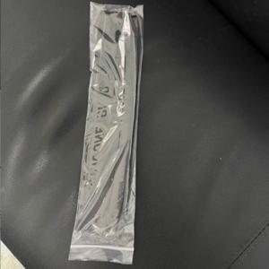 TEMU 부드러운 실리콘 자동차 창문 와이퍼 블레이드 - 스크래치 없는 물자국 제거 및 무흔 빛나는 광택, 차량용 멀티서페이스 클리너, 샤워실 문 & 거울 청소용, 전면 유리 클리너, 에르고노믹 그립, 긁힘 방지 소재
