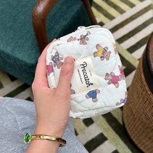 귀여운 곰 프린트가 있는 프리캐치 미니 메이크업 파우치 - 립스틱, 티슈 및 필수품용 내구성 폴리에스터 화장품 가방, 다양한 색상의 컴팩트 여행 정리함