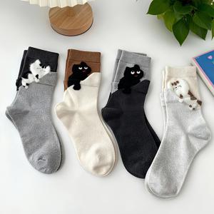 4켤레 세트 사계절용 다목적 귀여운 고양이 캐릭터 디자인 편안한 레이지 스타일 부드러운 일본풍 창의적인 중간 길이 양말