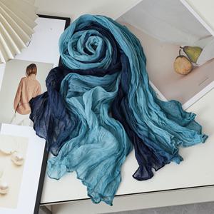 테이블 러너 테이블보 냅킨 스카프 - 1/4개 대비 그라데이션 주름 얇은 따뜻한 스카프 그라데이션 대비 따뜻한 스카프 빈티지 다용도 얇은 여성용 긴 스트립 플리츠 숄 그라데이션 주름 가을 겨울 프린트 스카프