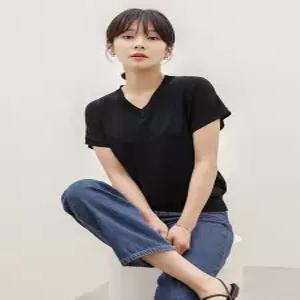 안나브이넥니트