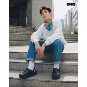 [하프클럽/크록스]크록스 인모션 클로그 남자 여성슬리퍼 샌들 209964-001