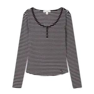 [롯데백화점]후아유 여성 헨리넥 긴팔티 Ribbed Henryneck Long Sleeve T-shirt WHLAG3812F