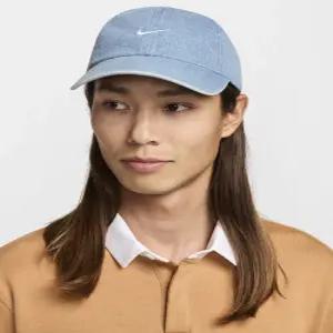 NIKE 나이키 클럽 언스트럭처 데님 캡 에게안 스톰 썬더 블루 화이트 HF0383-42