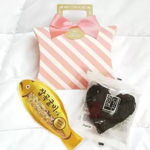 DR80 하트미역1개 잡곡굴비1개 핑크반달상자손잡이 어린이집 생일답례품