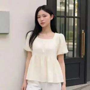 JJ지고트백리본 스퀘어넥 프릴 블라우스 GS6N0BL621 1152126