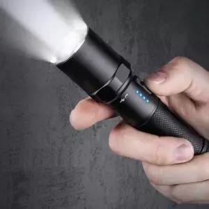 등산용품 슈퍼 블라이트2600루멘 충전식 전술랜턴 P81