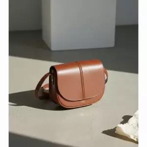 아페쎄 A.P.C 베티백 Betty Bag 여성 가죽 숄더백 크로스백 PXAWV F61179 CAD