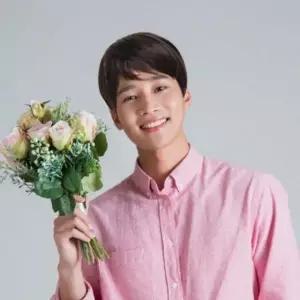 내츄럴 통가발 헤어악세사리 남자 커트머리 꽃을든